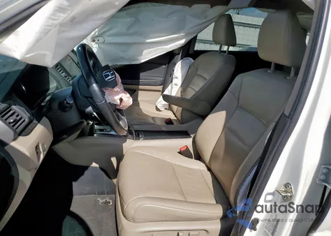 2021 Honda Pilot Touring z USA, uszkodzony, nr VIN 5FNYF5H62MB011807